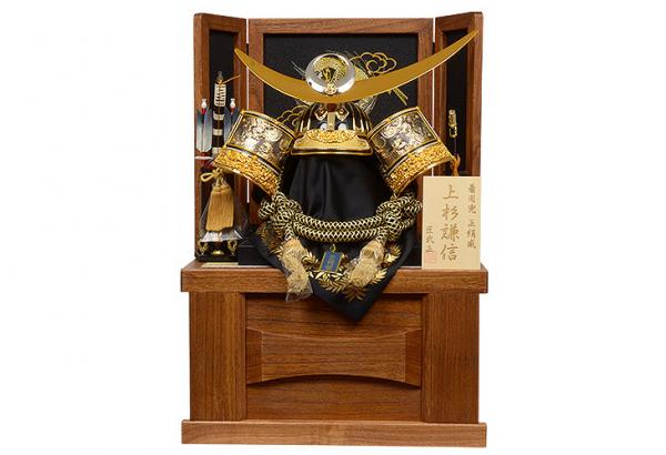 No.502-57 五月人形 実際にかぶれる 着用兜 収納飾り剛竜 ゴールド鍬形 上杉謙信 23号